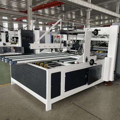 0.1-2 मिमी मोटाई के लिए 600x900 मिमी स्वचालित फोल्डिंग ग्लूइंग सिलाई मशीन