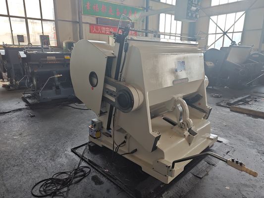 1500 मिमी लेजर साइज मैनुअल पेपरबोर्ड क्रिसिंग डाई कटिंग मशीन